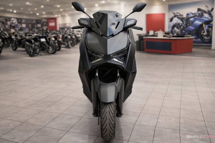 YAMAHA X-MAX