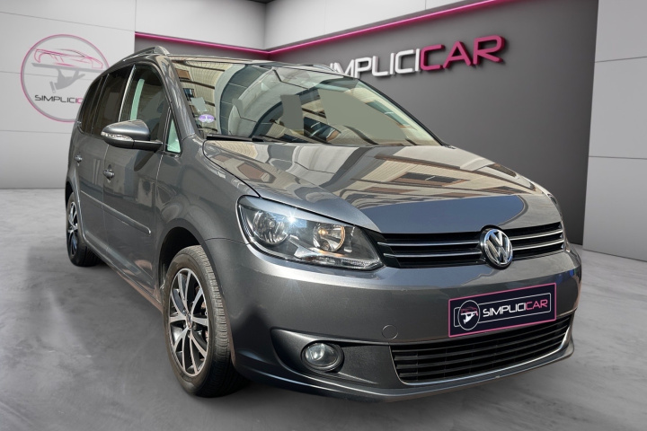 VOLKSWAGEN TOURAN N1