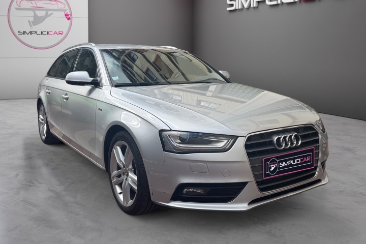 AUDI A4 AVANT
