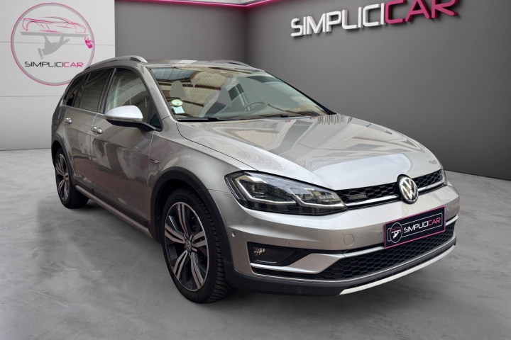 VOLKSWAGEN GOLF SW