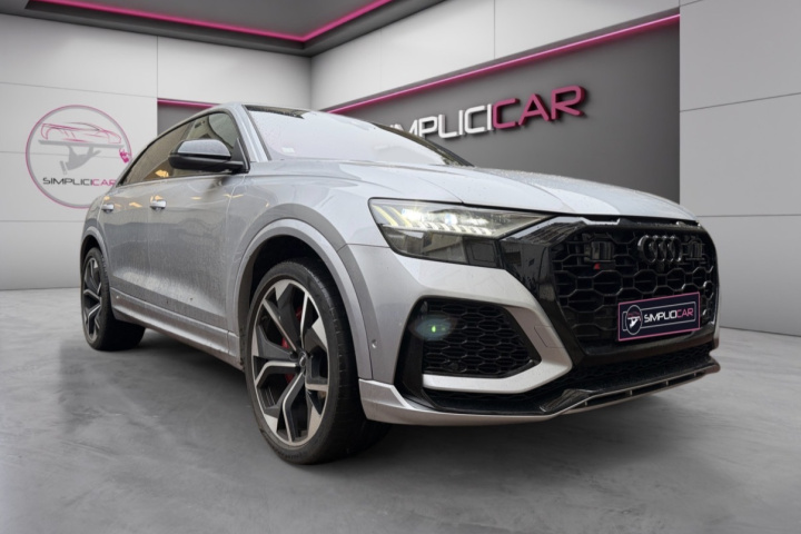AUDI RS Q8