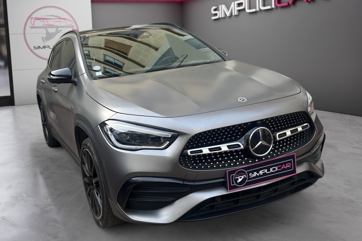 MERCEDES GLA