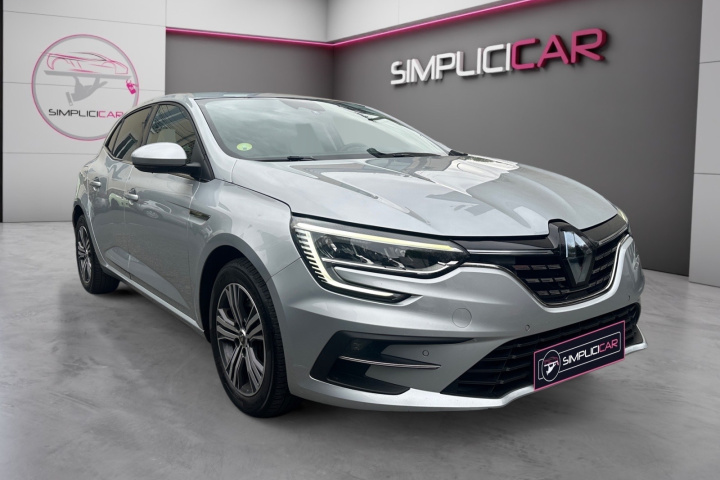 RENAULT MEGANE IV BERLINE
